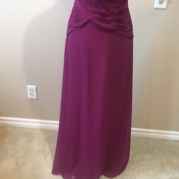 DAVID'S BRIDAL Burgundy Floral Detail One Shoulder Pleated Bodice Maxi Dress-2 - Picture 3 of 13